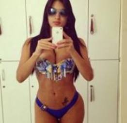 Caiu na net carlinha safada mostrando seu cuzinho gostoso