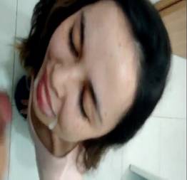 Amanda pagando boquete pro colega de trabalho