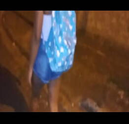 O marido da neguinha deicho ela na rua depois da briga ae meti a vara na casada | sexo da rua |sexo na rua